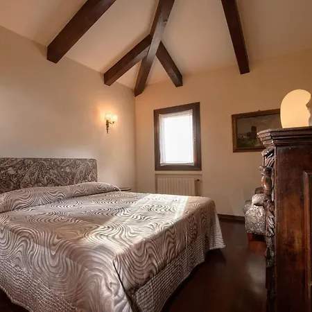Attic Terrace San Square View Apartman *