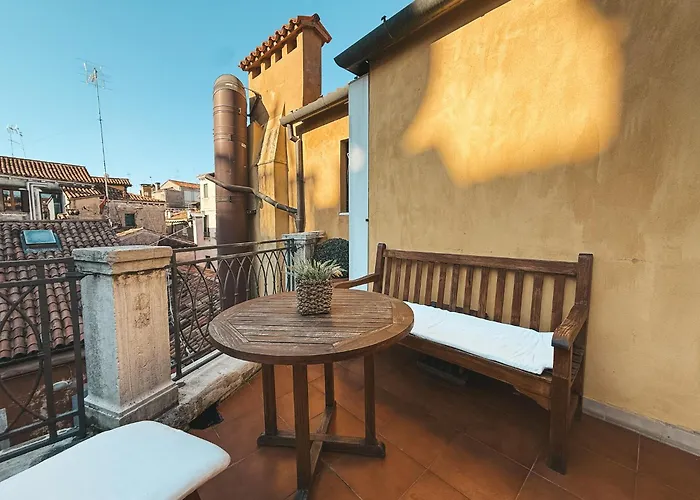 Attic Terrace San Square View Venedig