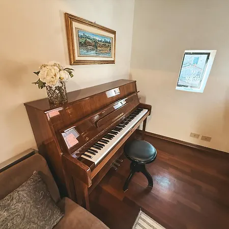 Attic Terrace San Square View Apartment Venice
