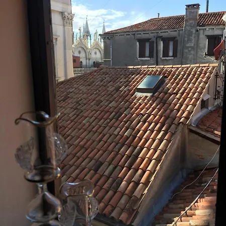 Attic Terrace San Square View Apartment Venice