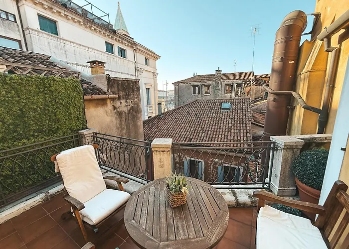 アパート Attic Terrace San Square View