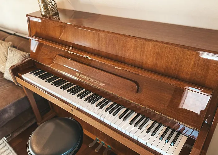 Attic Terrace San Square View *