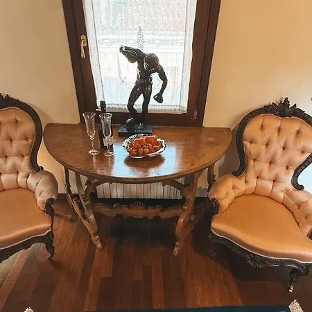 Апартаменты Attic Terrace San Square View *