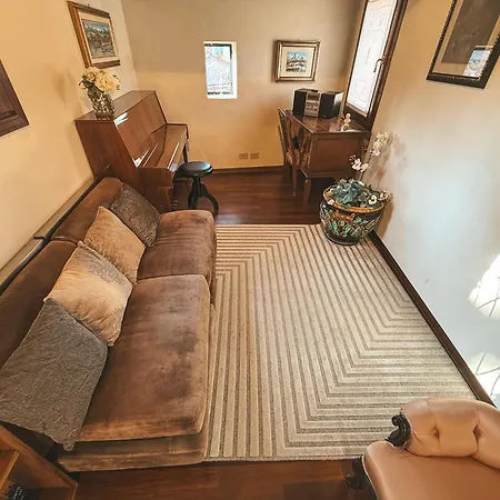 Attic Terrace San Square View Apartamento *