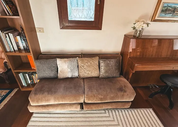 Attic Terrace San Square View Apartmán *