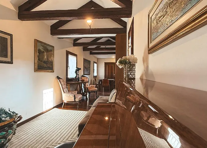 Attic Terrace San Square View * Veneza