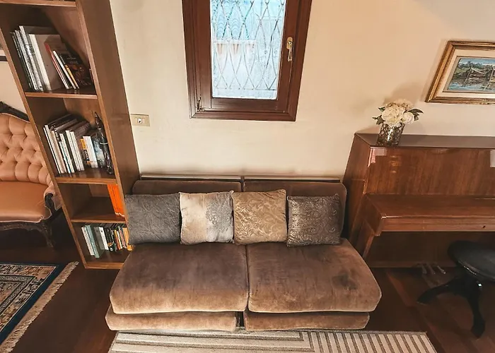 Attic Terrace San Square View *