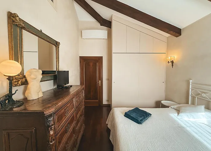 Attic Terrace San Square View Veneza