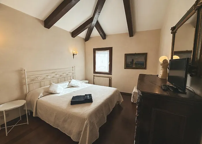 Attic Terrace San Square View Veneza