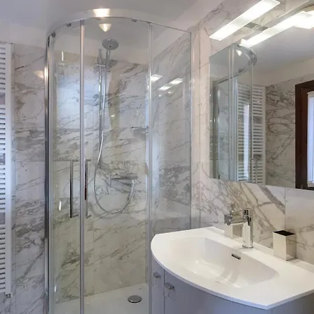 Attic Terrace San Square View Апартаменты Венеция